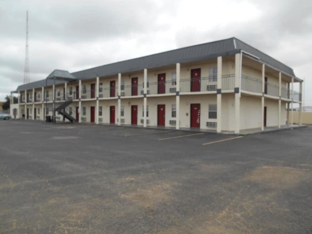 Knights Inn Midland Esterno foto