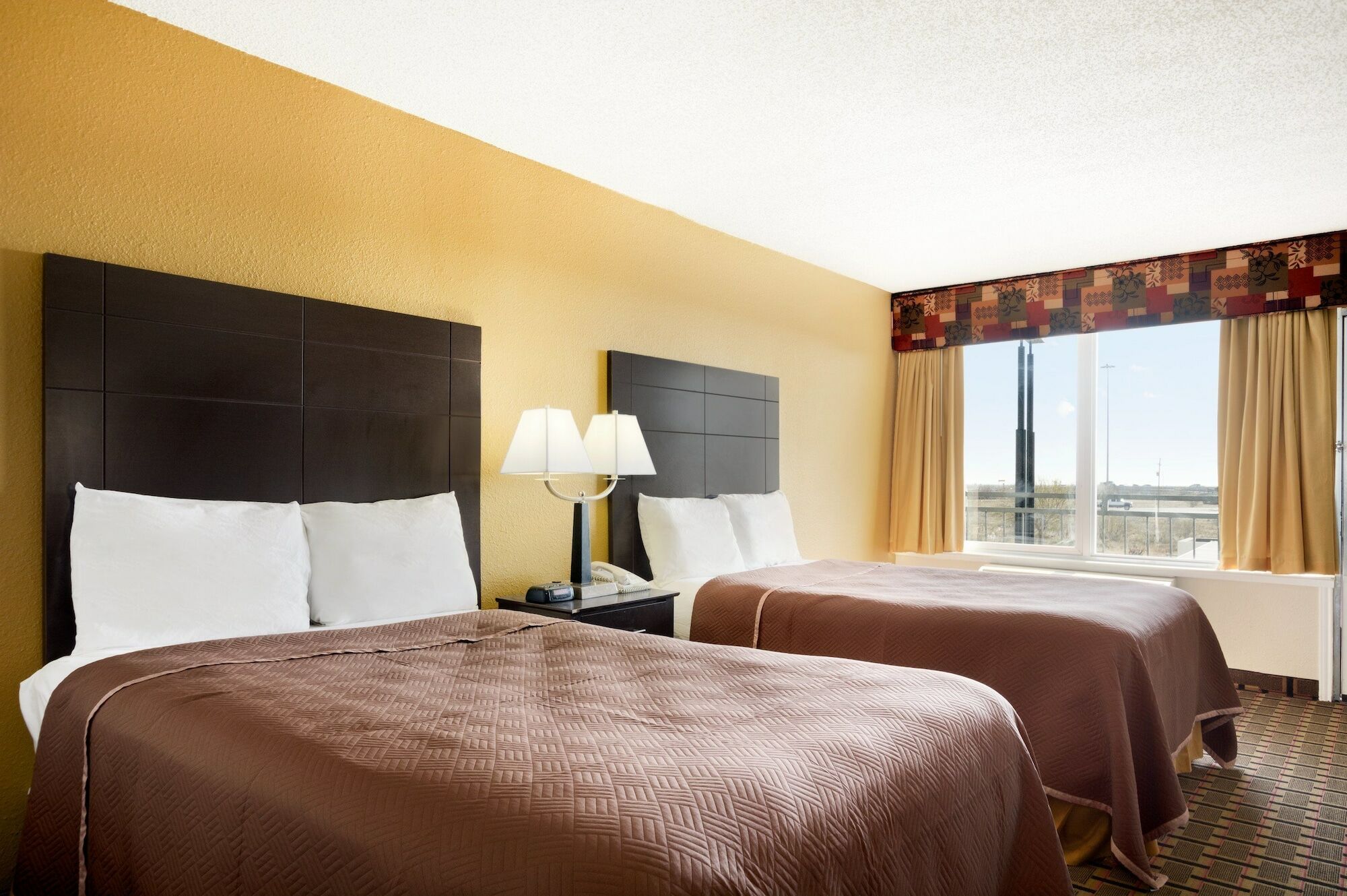 Knights Inn Midland Esterno foto
